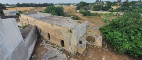 Storica masseria 2 ettari di terreno Lecce